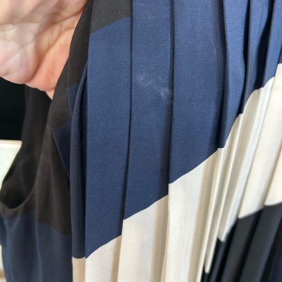 Tibi Black and Navy Maxi Dress size 2 has stain GUC - Picture 3 of 4